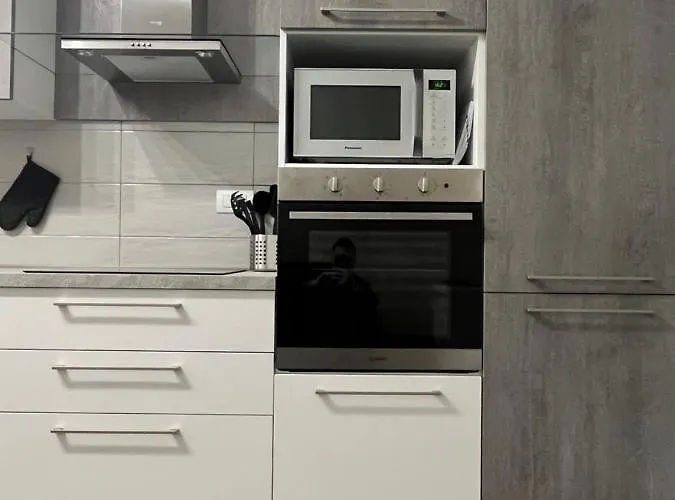 Sweet 051 شقة بولونيا